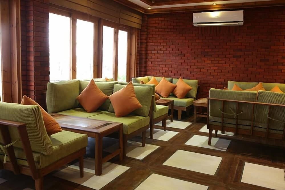 Eureka Serenity Athiri Inn - View 6