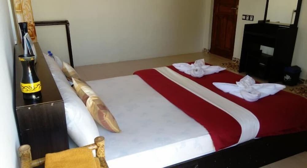 Island Cottage - View 11