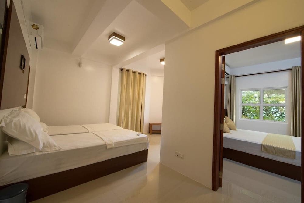 Hideaway inn - View 3