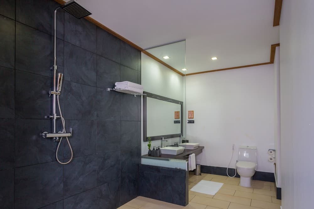 Vilamendhoo Island Resort & Spa - View 22