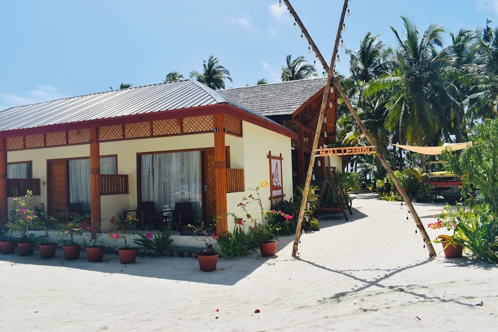 Rattehi Inn at Rakeedhoo - View 27