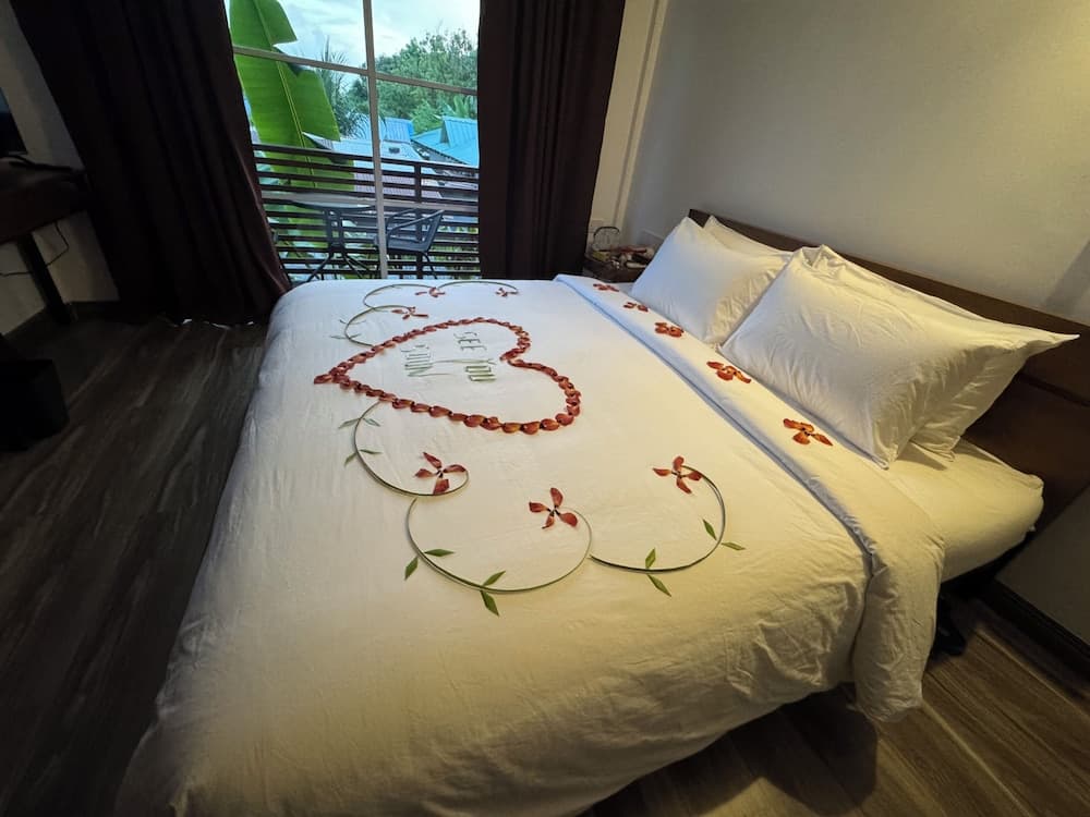 Lhohi White Sand - View 3