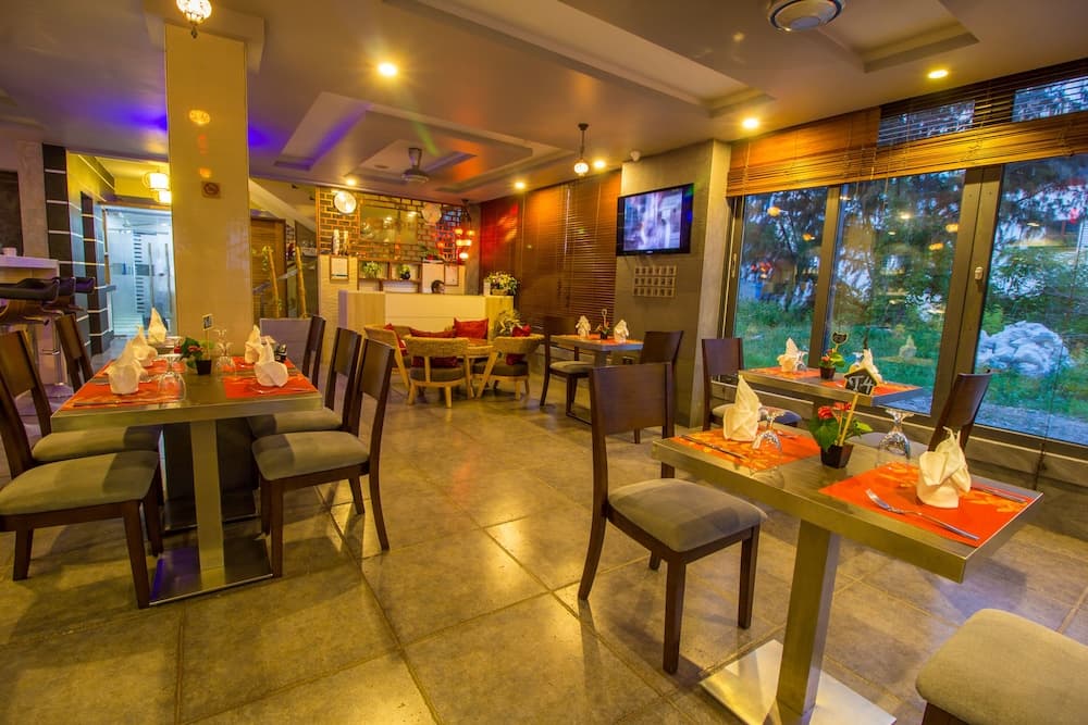 Airport Comfort Inn Premium - View 14