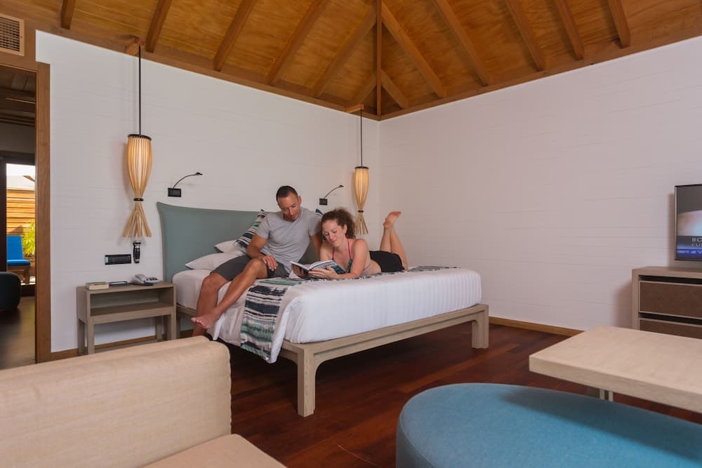 Vilamendhoo Island Resort & Spa - View 8