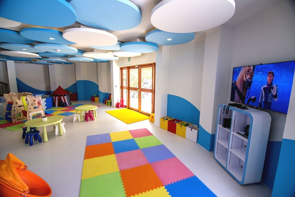 Holiday Inn Resort Kandooma Maldives by IHG - View 105