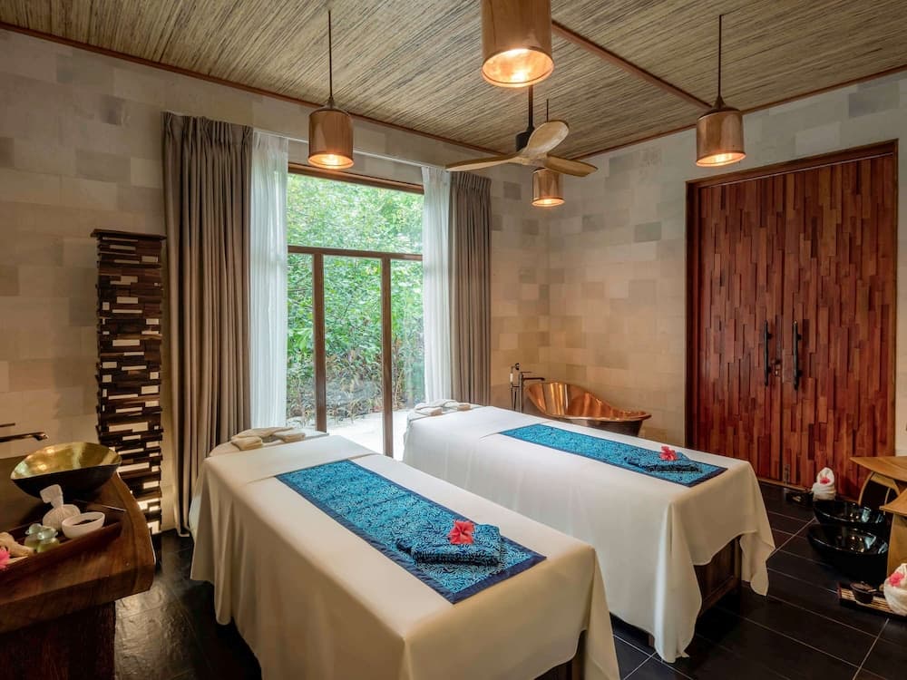 Kuredhivaru Resort & Spa Maldives - View 66