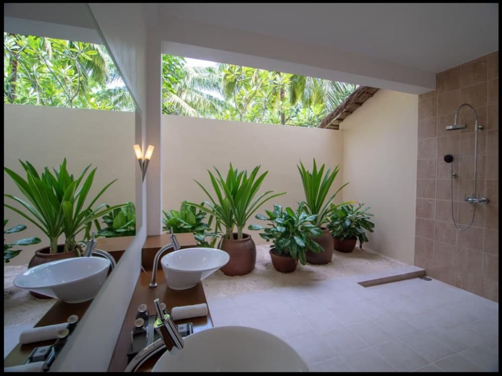 V Villas Maldives at Mirihi - MGallery Collection - View 32