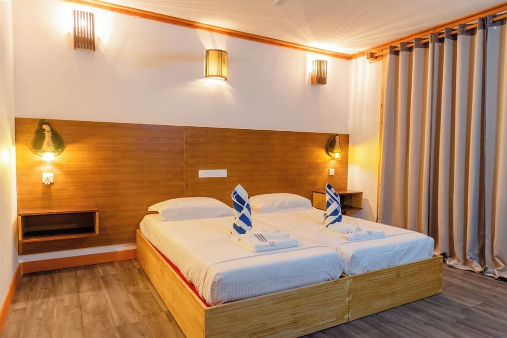 Dhamana Beach - View 4