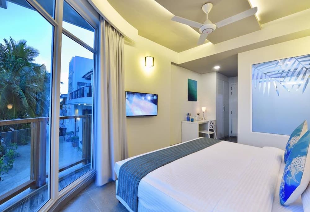 Velana Beach Hotel Maldives - View 2