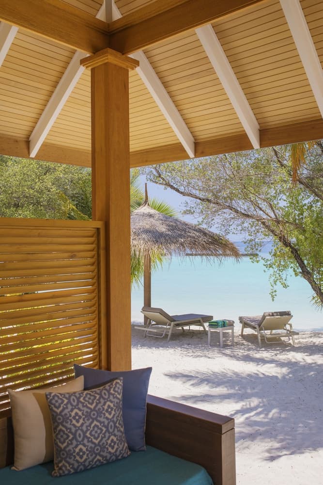 Kurumba Maldives - View 100
