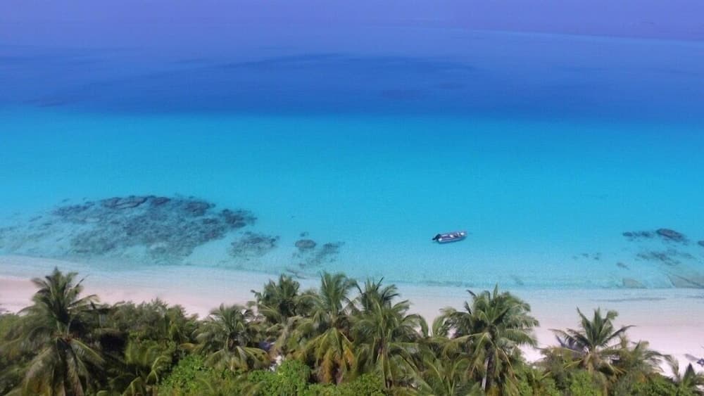 BB Island House Dhigurah - View 9