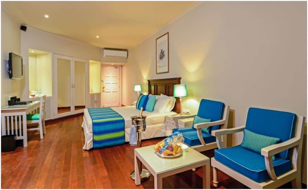 Adaaran Club Rannalhi - View 4