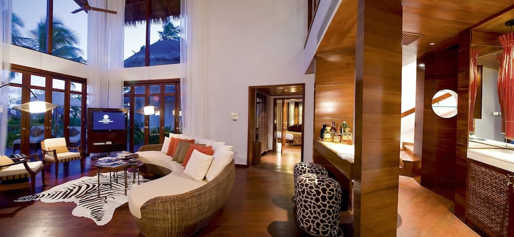 Constance Halaveli - View 51