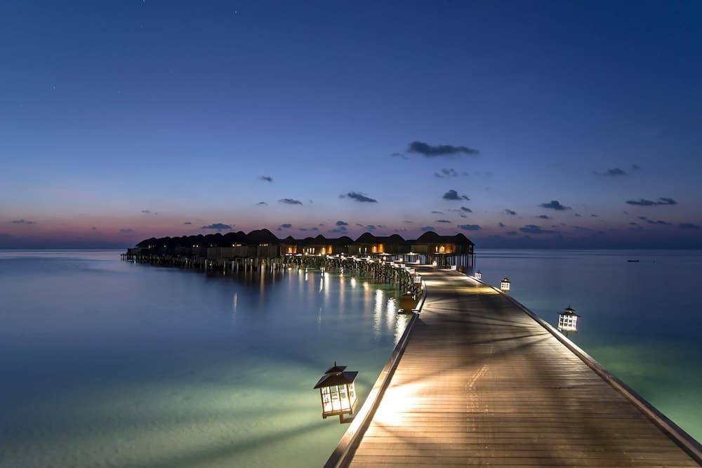 Constance Halaveli - View 160