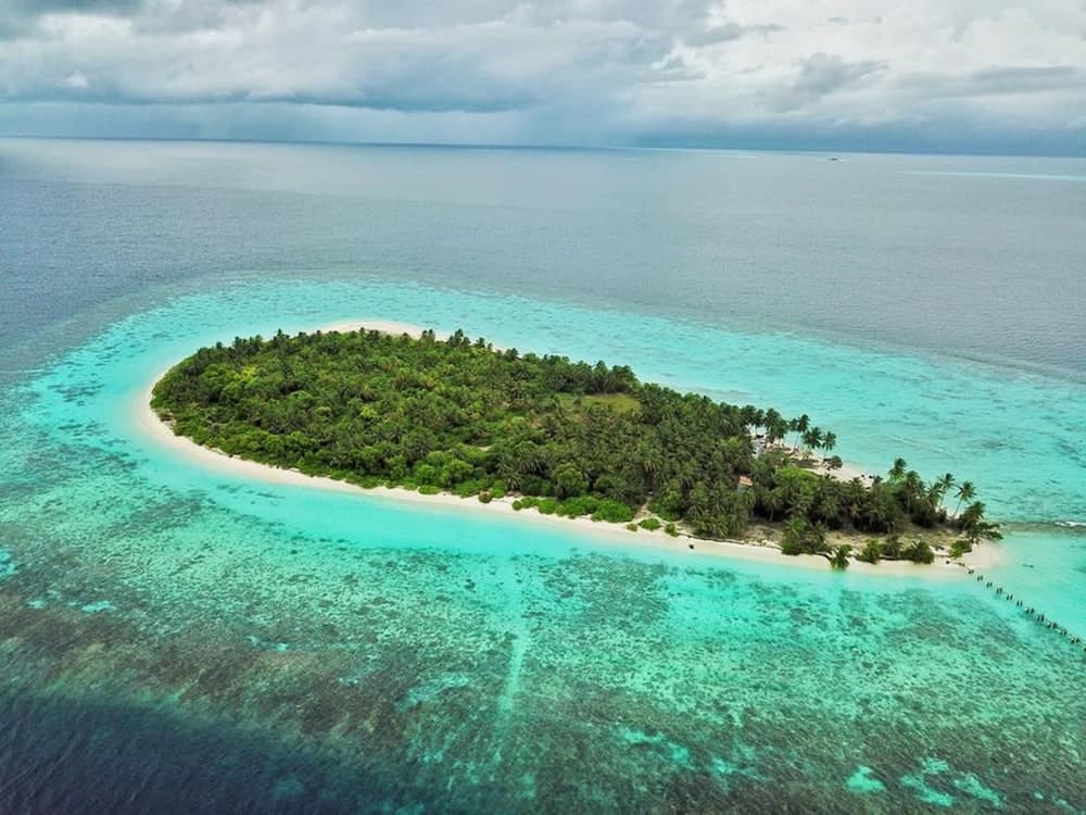 Small Island Lodge - View 19