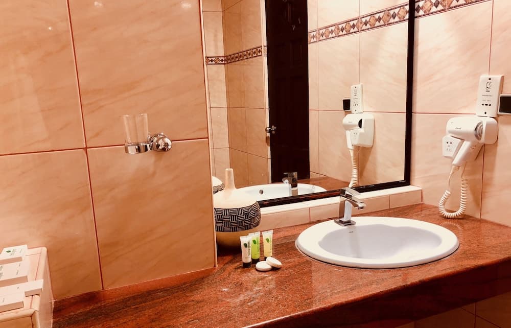 Local Escape Boutique - View 29