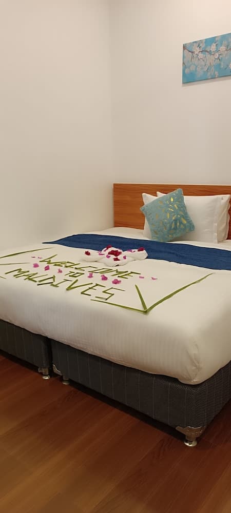 Manta Sky Inn - View 3