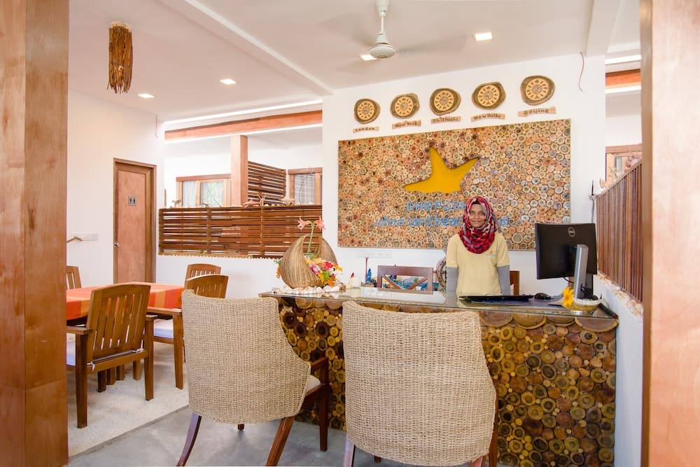 Dhiffushi White Sand Beach Hotel - View 7