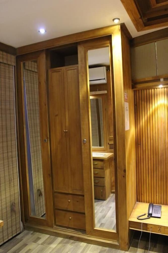 Eureka Serenity Athiri Inn - View 23