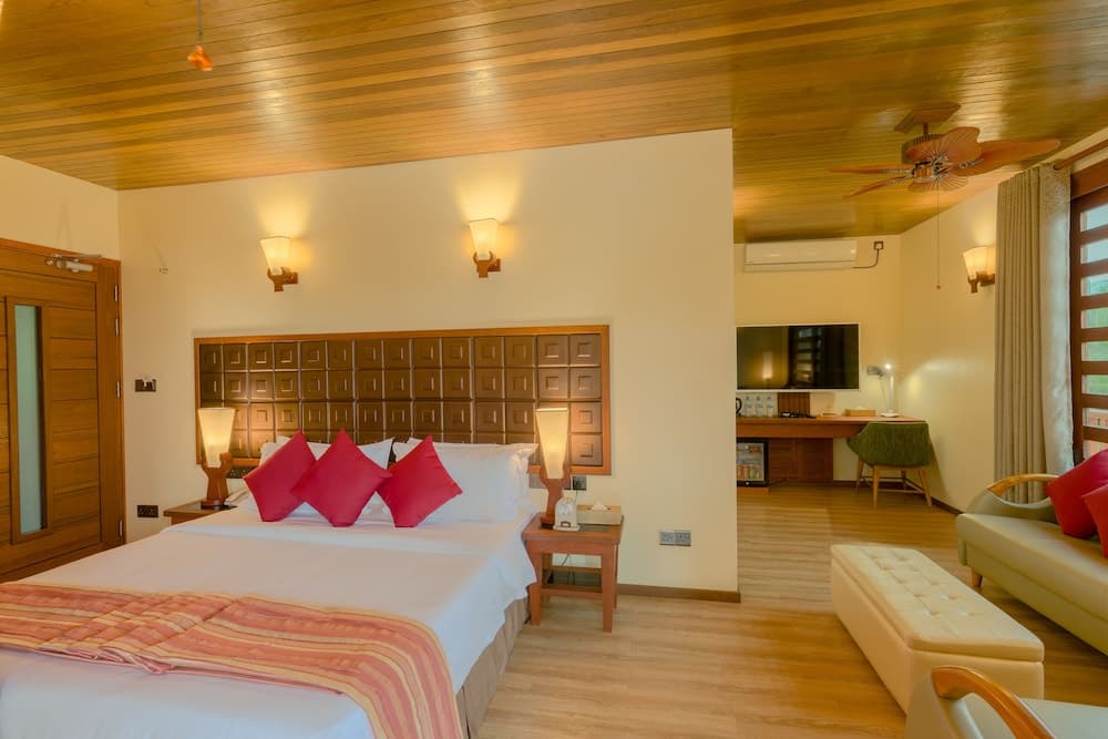 Araamu Hotels Maldives - View 83