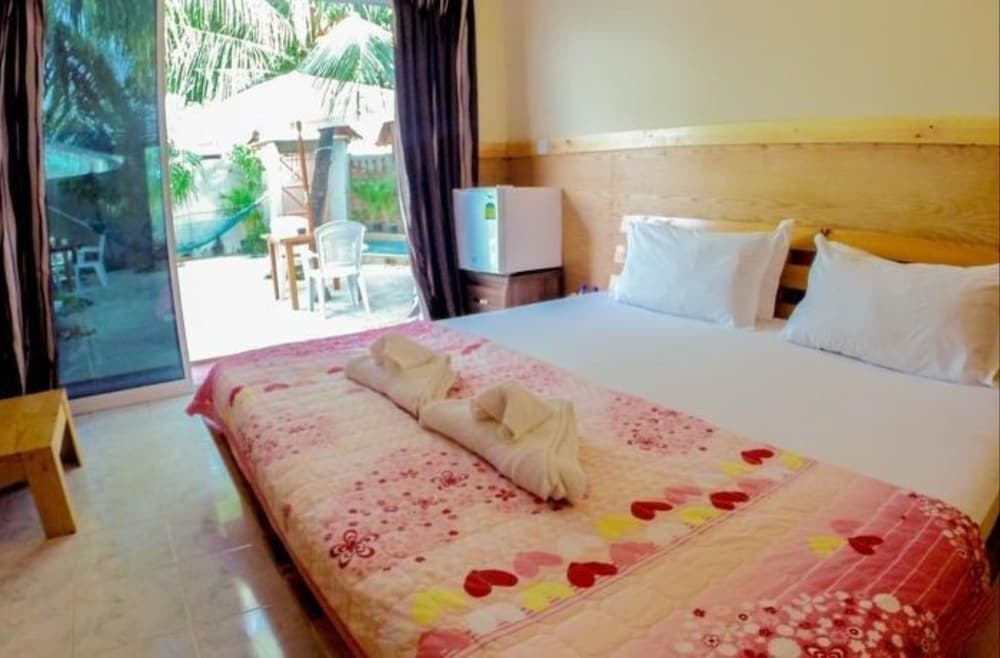 Holiday Lodge - View 16