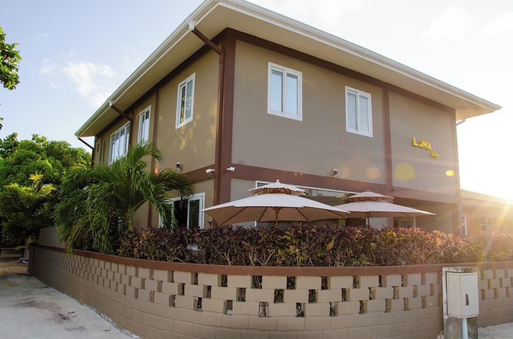 Luna lodge - View 1