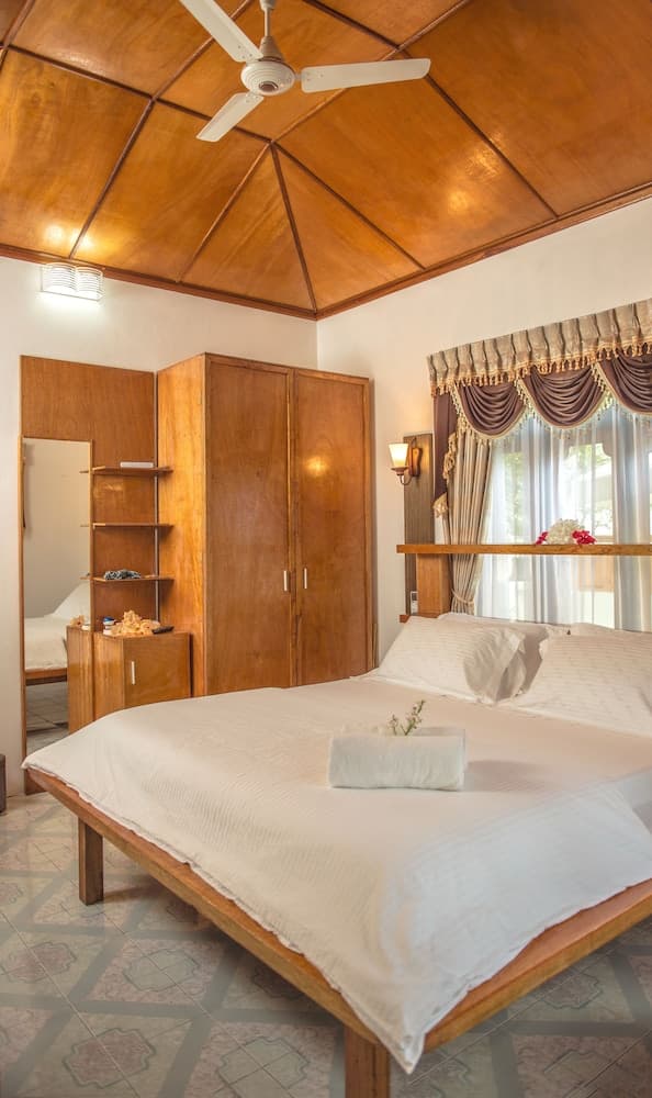 Tropical Biosphere Hotel - View 2