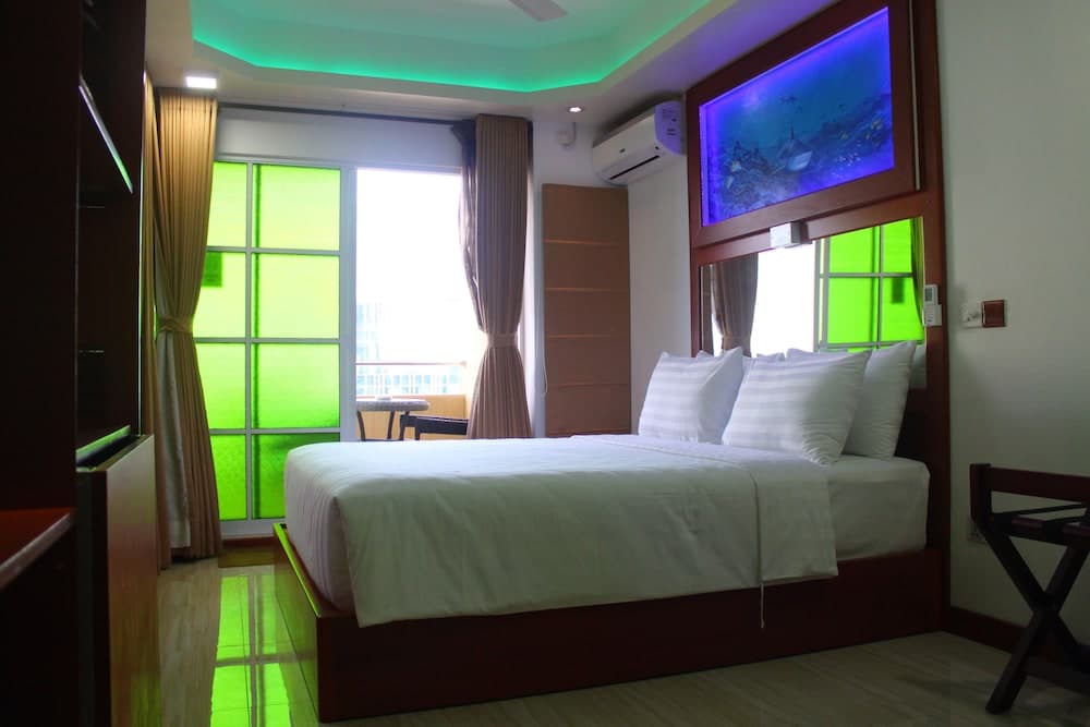 Six In One - View 20