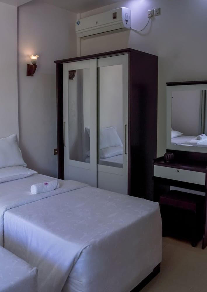 Hulhudheli Inn - View 54