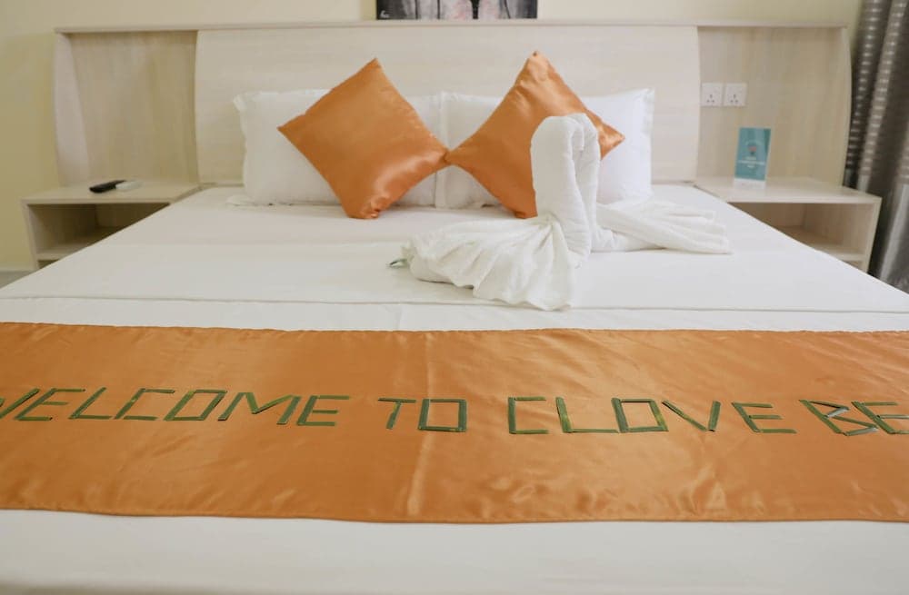 Clove Beach - View 6