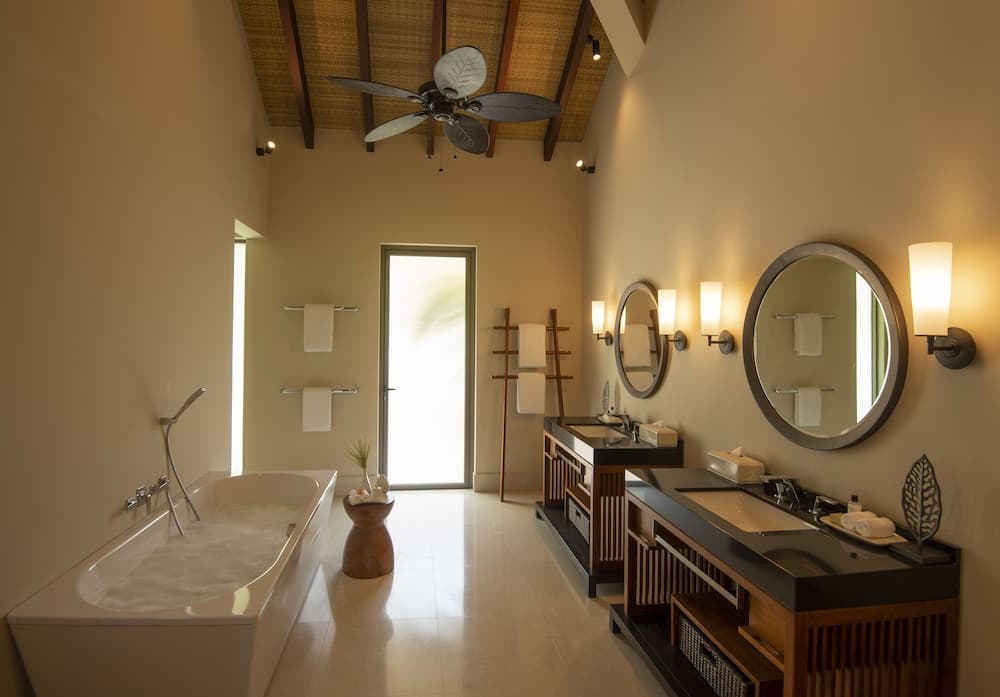 The Residence Maldives at Dhigurah - View 40