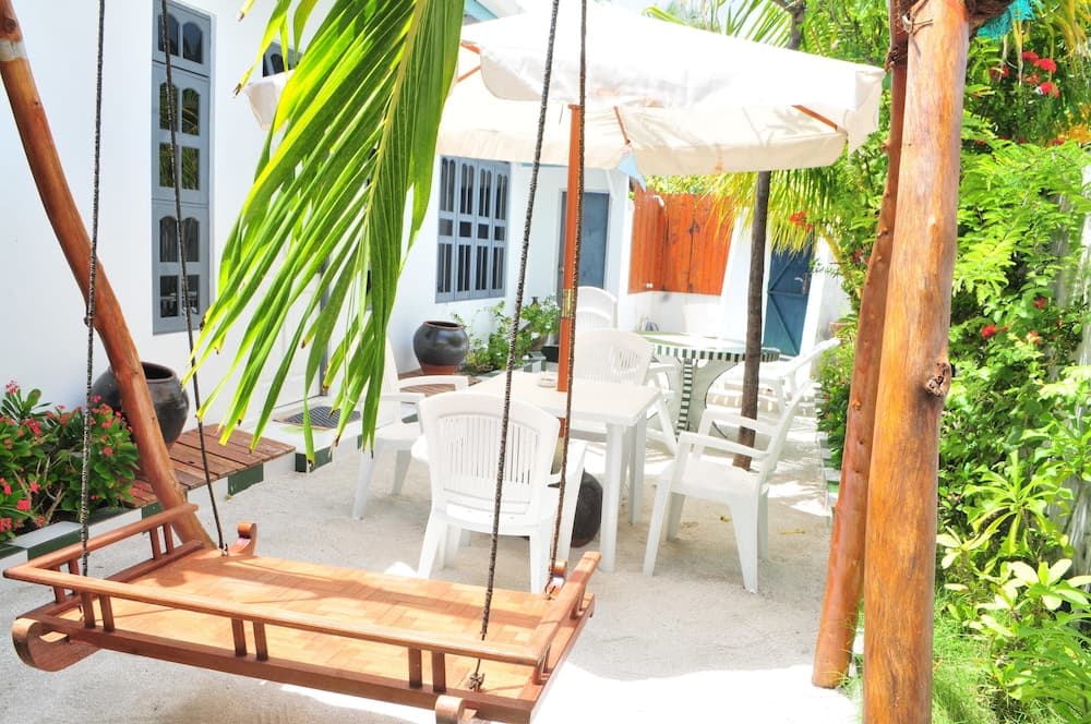 Ungoofaar Inn - View 8