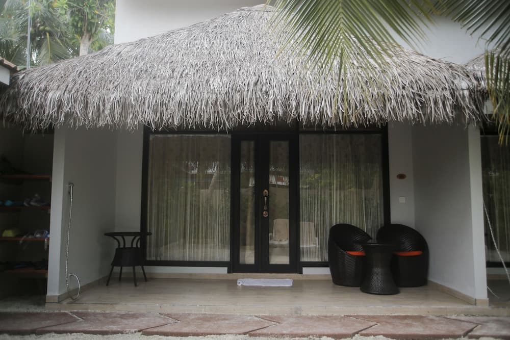 Local Island Inn - View 14