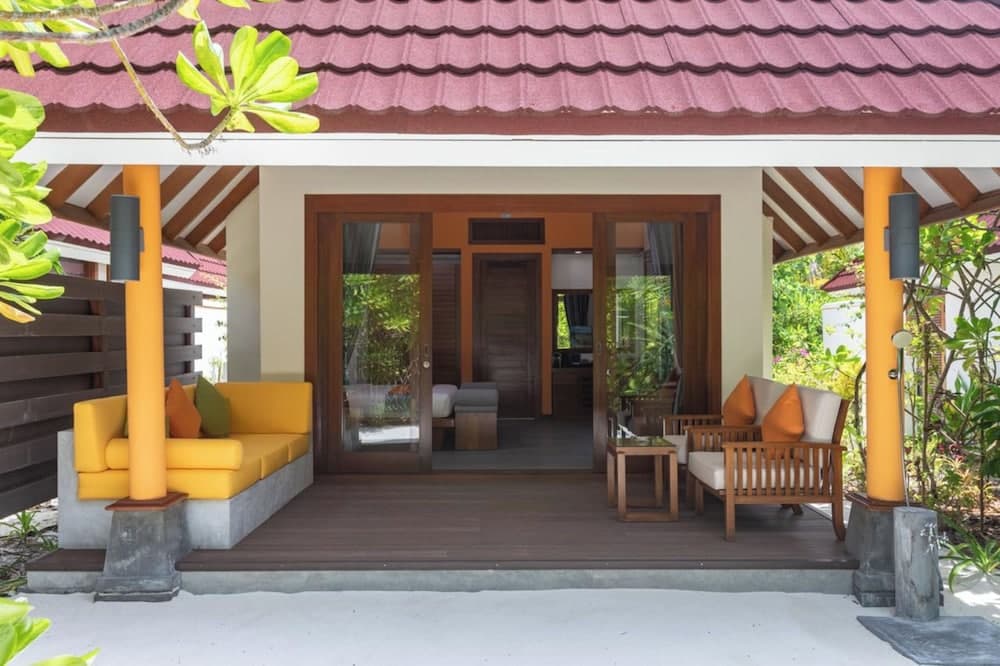 Dhigufaru Island Resort - View 37