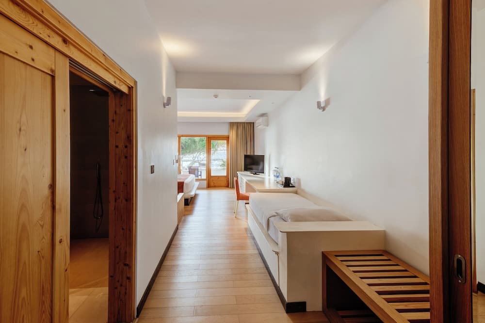 Cinnamon Dhonveli Maldives - View 73