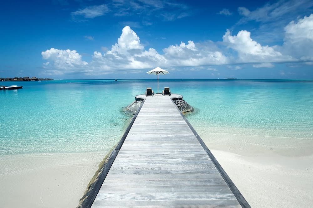 Constance Halaveli - View 140