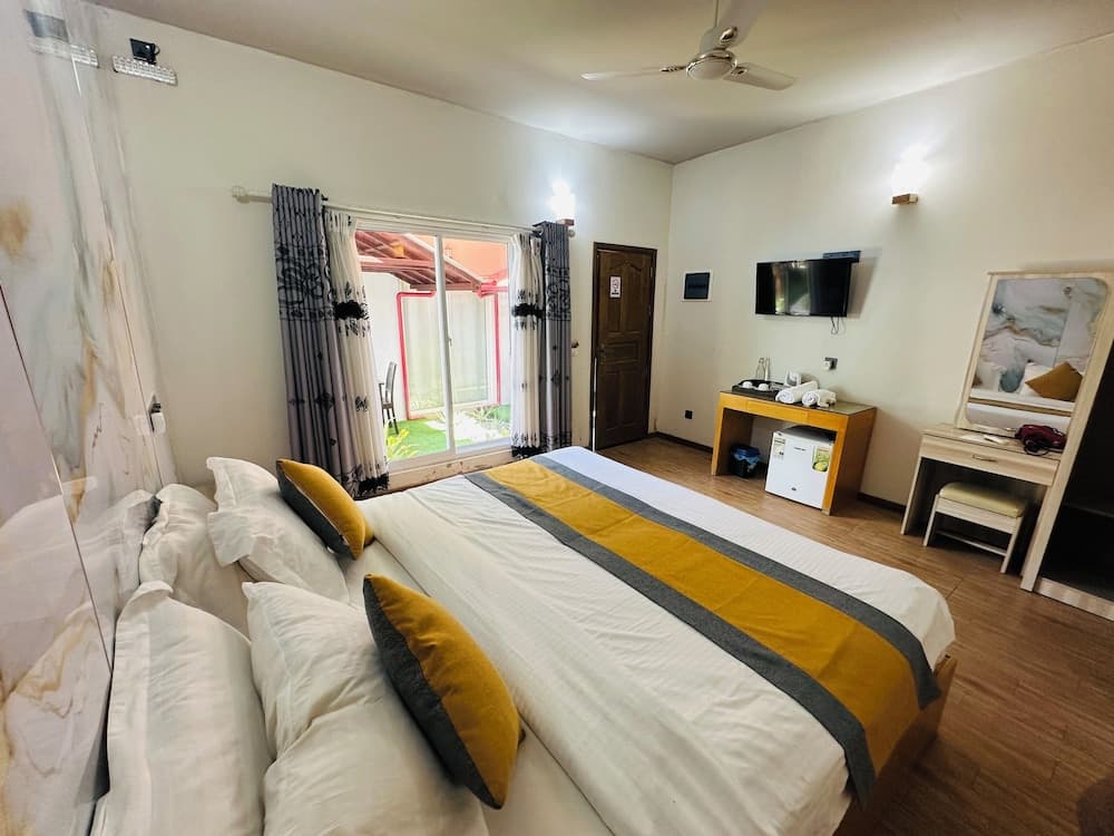 LA CASA VILLA - View 6