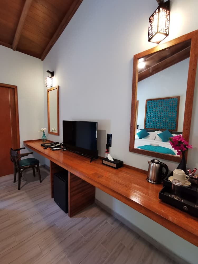 Village Hideaways & Spas - View 13