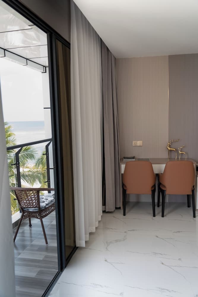 Wings by Hawks Hotels Kamadhoo Baa Atoll - View 17