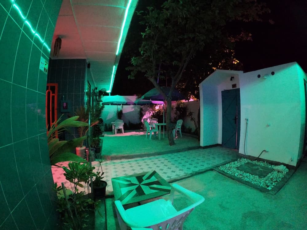 Adroit Beach Inn - View 92