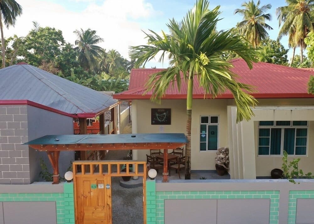 Charming Holiday Lodge - View 36