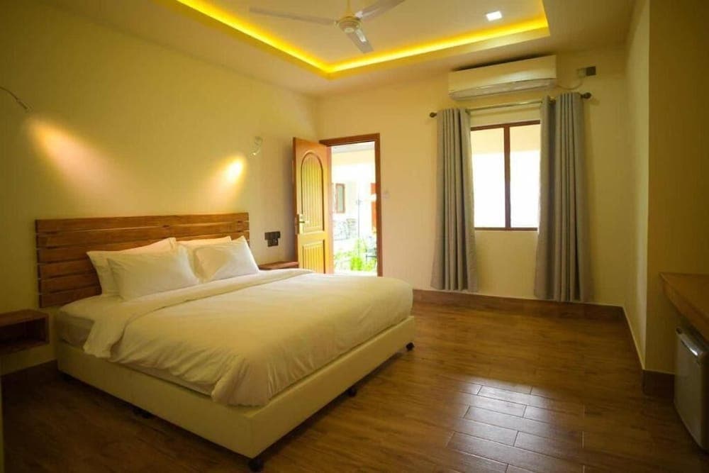 Tiger Shark Residence - View 7