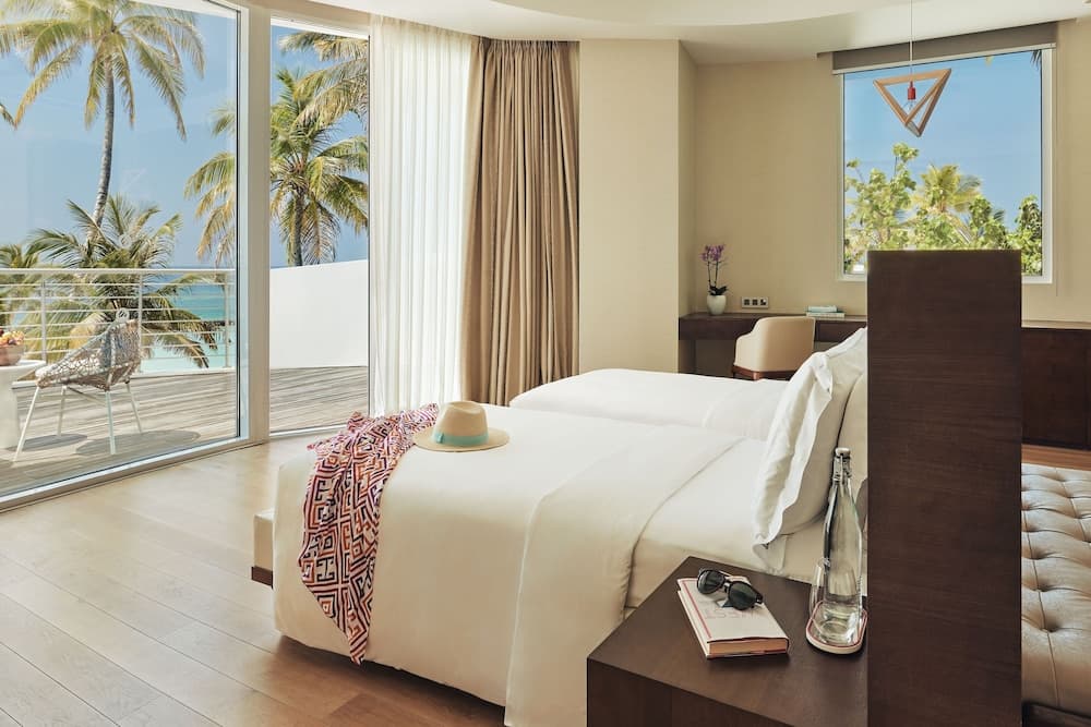 Jumeirah Olhahali Island - View 17