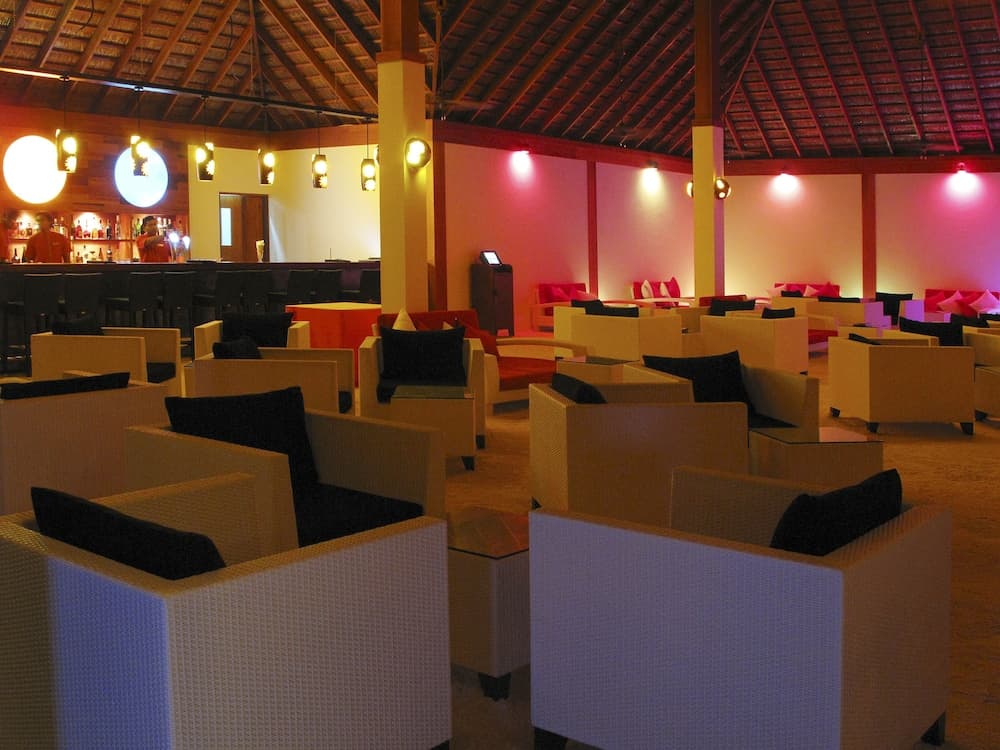 Vilamendhoo Island Resort & Spa - View 56