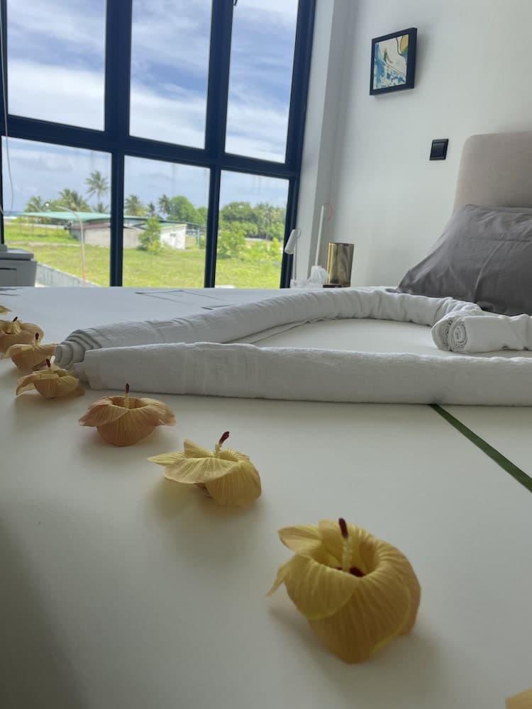 EQ Surf Retreat - View 18