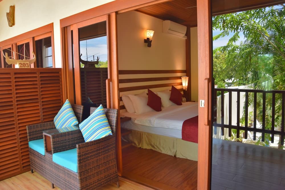 Araamu Hotels Maldives - View 5