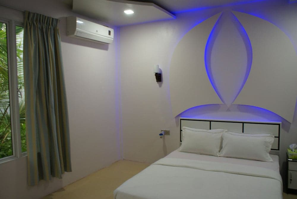 Hulhudheli Inn - View 14