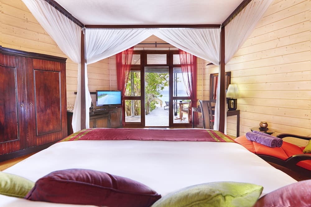 Komandoo Maldives Island Resort - View 79