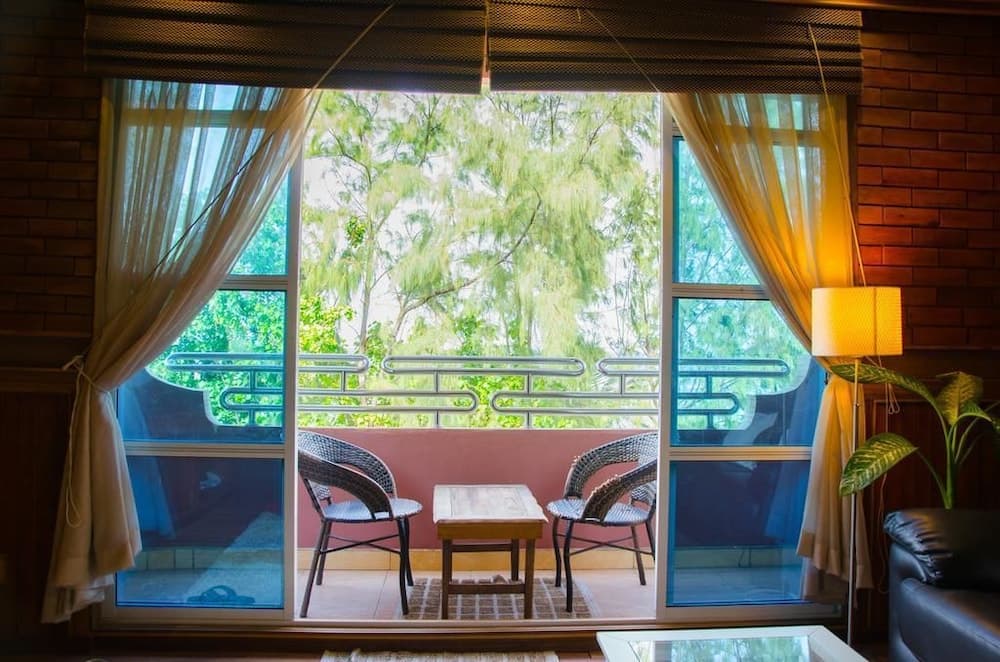 Eureka Serenity Athiri Inn - View 16