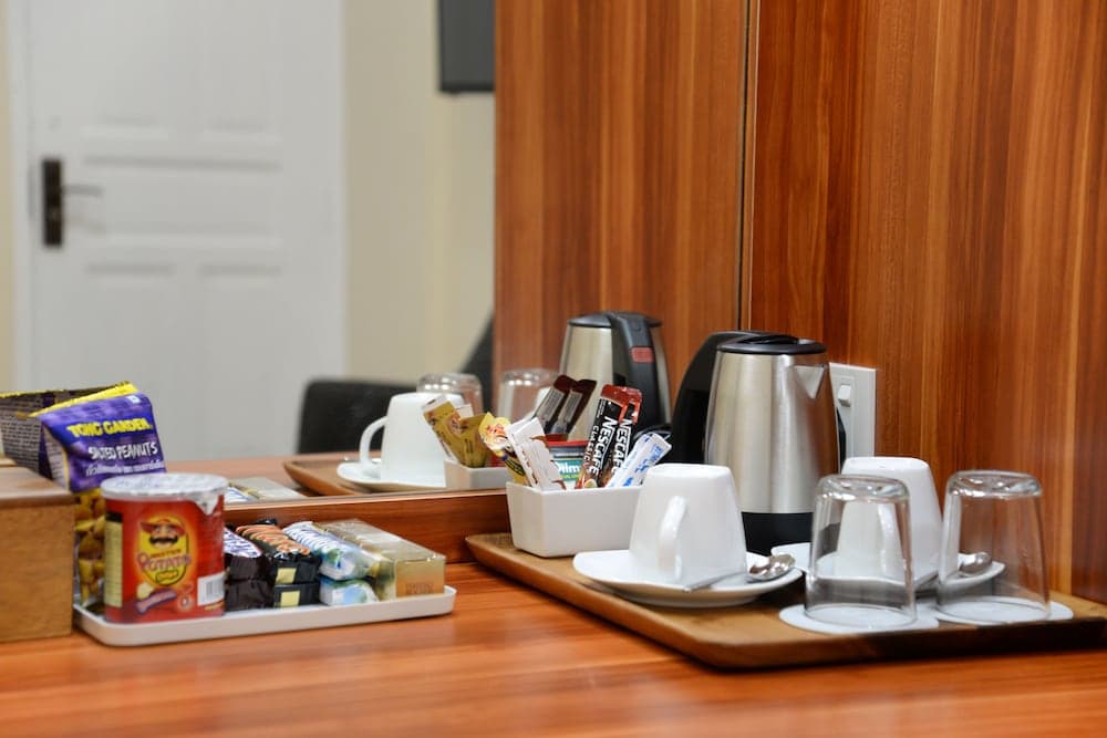 Cliff  Retreat - View 18